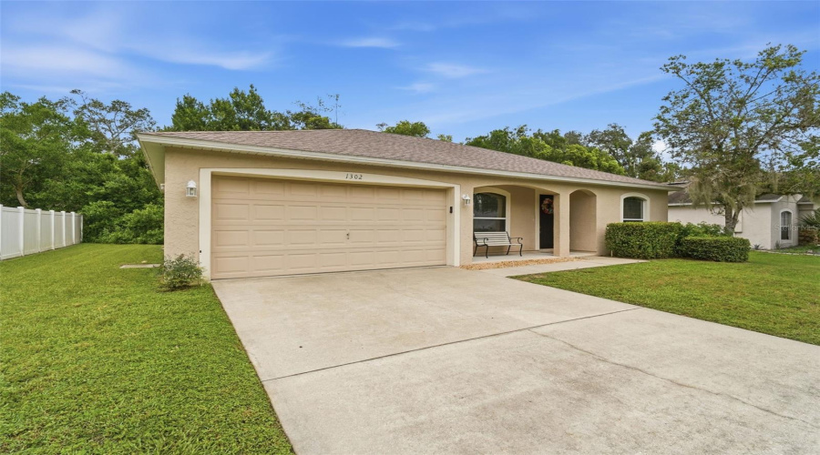 Deland, Florida 32724, 3 Bedroom Bedrooms, ,2 Bathroombathrooms,Residential,For Sale,Benton Lake,0,Mfrns1088885