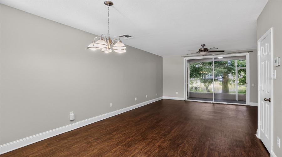Lake Mary, Florida 32746, 2 Bedroom Bedrooms, ,2 Bathroombathrooms,Residential,For Sale,Vineland,0,Mfro6428047