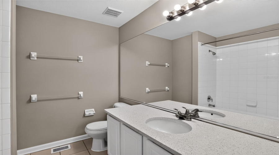 Lake Mary, Florida 32746, 2 Bedroom Bedrooms, ,2 Bathroombathrooms,Residential,For Sale,Vineland,0,Mfro6428047