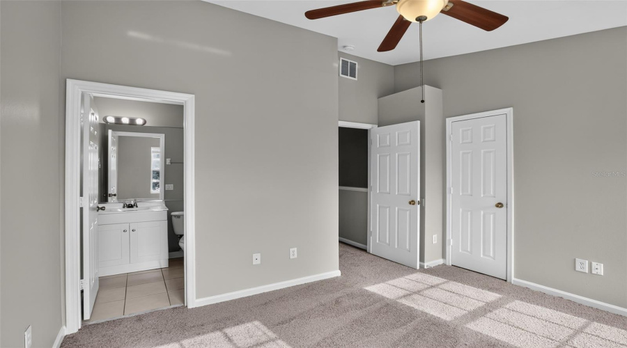 Lake Mary, Florida 32746, 2 Bedroom Bedrooms, ,2 Bathroombathrooms,Residential,For Sale,Vineland,0,Mfro6428047