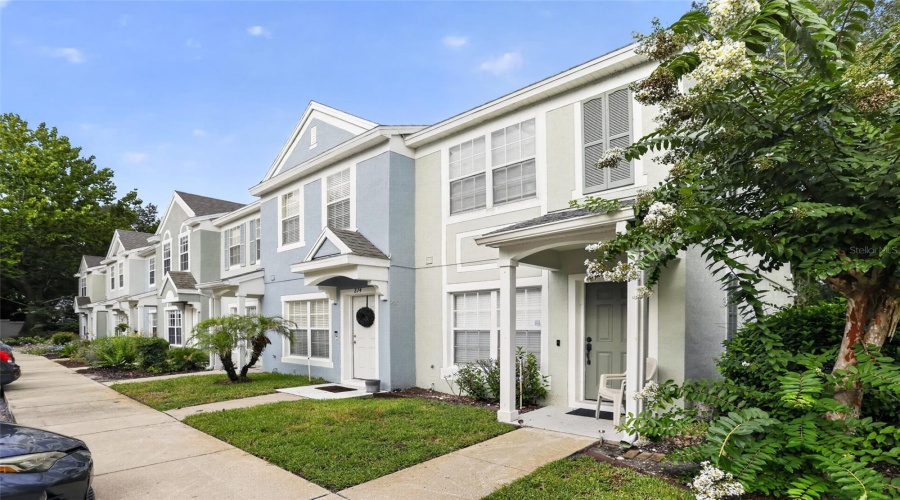 Lake Mary, Florida 32746, 2 Bedroom Bedrooms, ,2 Bathroombathrooms,Residential,For Sale,Vineland,0,Mfro6428047
