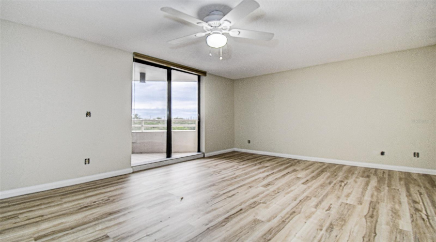 Gulfport, Florida 33707, 2 Bedroom Bedrooms, ,2 Bathroombathrooms,Residential,For Sale,Pelican Bay,0,Mfrtb8402992