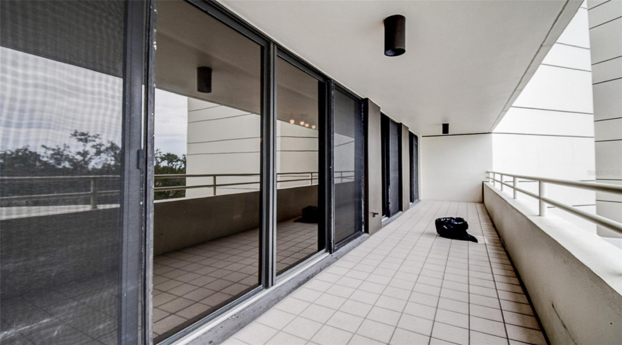 Gulfport, Florida 33707, 2 Bedroom Bedrooms, ,2 Bathroombathrooms,Residential,For Sale,Pelican Bay,0,Mfrtb8402992