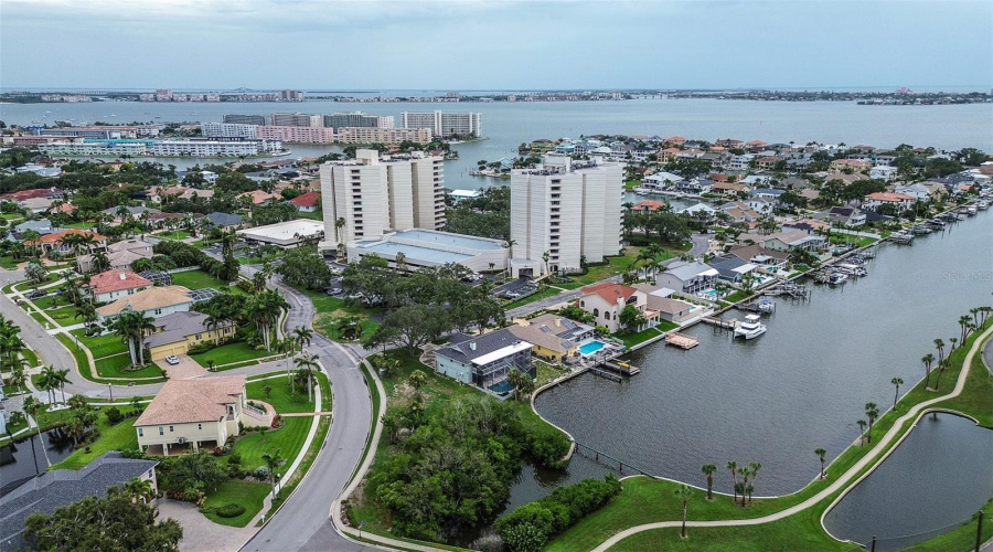 Gulfport, Florida 33707, 2 Bedroom Bedrooms, ,2 Bathroombathrooms,Residential,For Sale,Pelican Bay,0,Mfrtb8402992