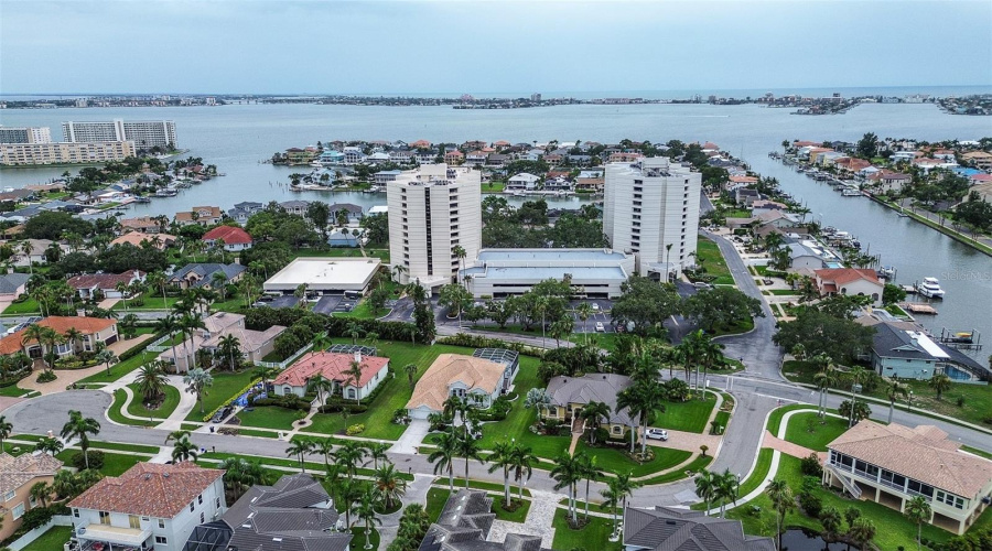 Gulfport, Florida 33707, 2 Bedroom Bedrooms, ,2 Bathroombathrooms,Residential,For Sale,Pelican Bay,0,Mfrtb8402992