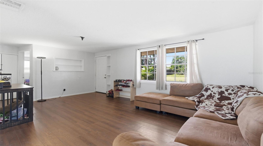 Holiday, Florida 34691, 3 Bedroom Bedrooms, ,1 Bathroombathrooms,Residential,For Sale,Beacon Square,0,Mfrtb8504670