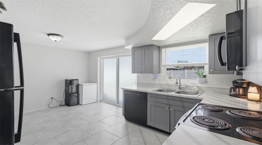 Holiday, Florida 34691, 3 Bedroom Bedrooms, ,1 Bathroombathrooms,Residential,For Sale,Beacon Square,0,Mfrtb8504670