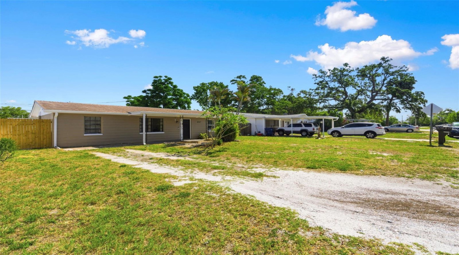 Holiday, Florida 34691, 3 Bedroom Bedrooms, ,1 Bathroombathrooms,Residential,For Sale,Beacon Square,0,Mfrtb8504670