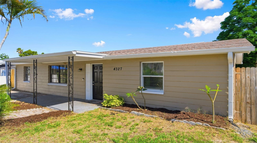 Holiday, Florida 34691, 3 Bedroom Bedrooms, ,1 Bathroombathrooms,Residential,For Sale,Beacon Square,0,Mfrtb8504670