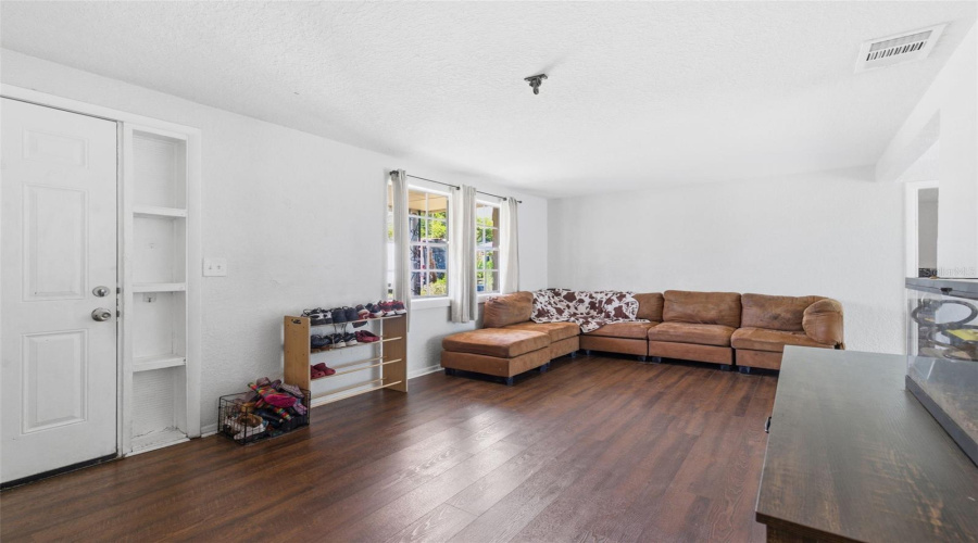 Holiday, Florida 34691, 3 Bedroom Bedrooms, ,1 Bathroombathrooms,Residential,For Sale,Beacon Square,0,Mfrtb8504670