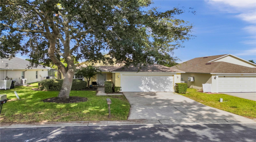 Davenport, Florida 33897, 3 Bedroom Bedrooms, ,2 Bathroombathrooms,Residential,For Sale,Casterton,0,Mfrs5155953