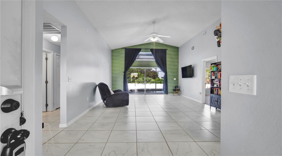 Davenport, Florida 33897, 3 Bedroom Bedrooms, ,2 Bathroombathrooms,Residential,For Sale,Casterton,0,Mfrs5155953