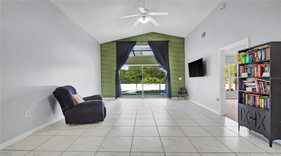 Davenport, Florida 33897, 3 Bedroom Bedrooms, ,2 Bathroombathrooms,Residential,For Sale,Casterton,0,Mfrs5155953