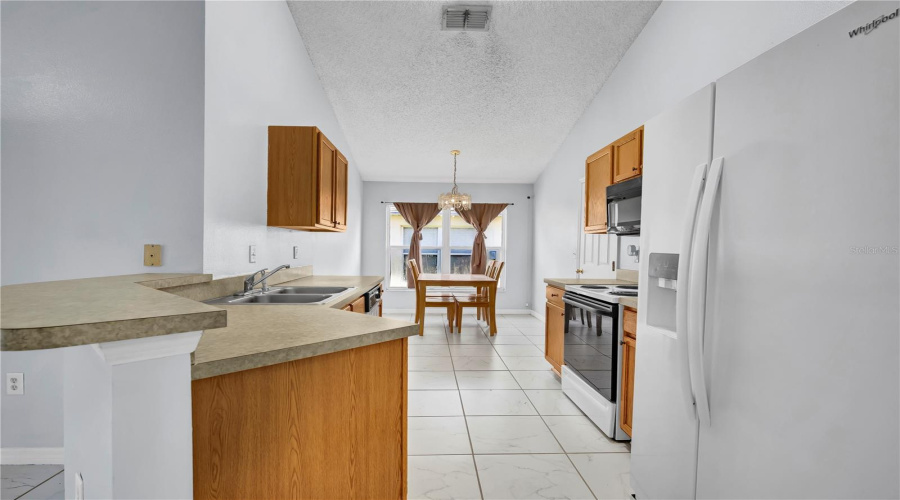 Davenport, Florida 33897, 3 Bedroom Bedrooms, ,2 Bathroombathrooms,Residential,For Sale,Casterton,0,Mfrs5155953