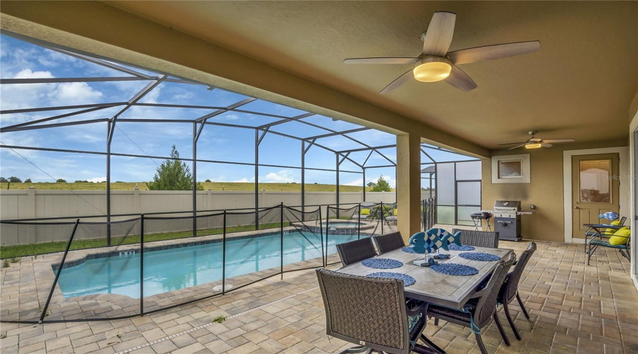 Outdoor Dining Area