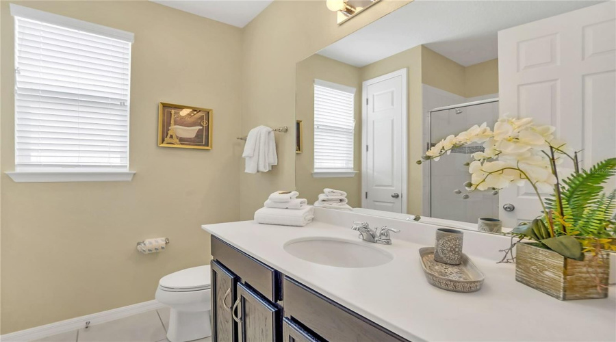 Upstairs Primary Bath