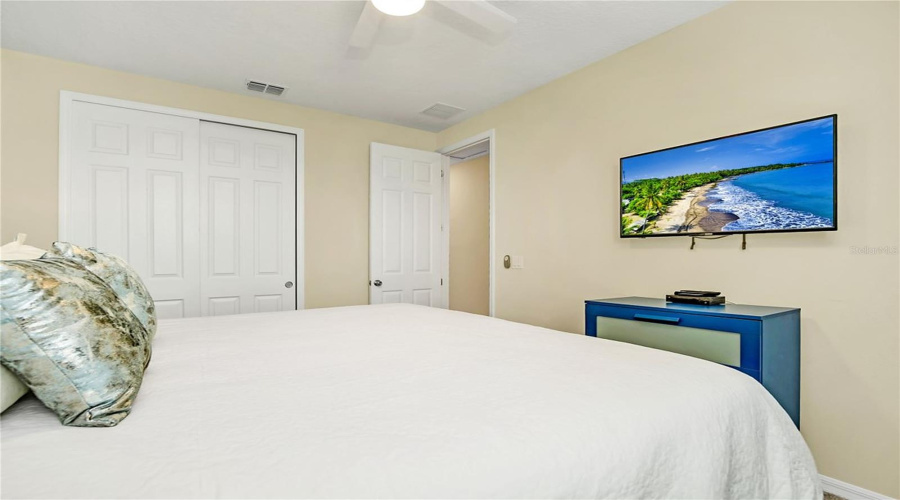 Kissimmee, Florida 34747, 9 Bedroom Bedrooms, ,6 Bathroombathrooms,Residential,For Sale,Nassau Point,0,Mfro6436445