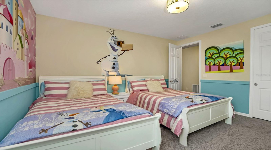 Frozen Twin Room
