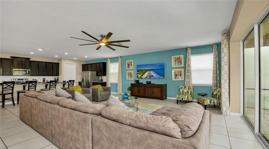 Kissimmee, Florida 34747, 9 Bedroom Bedrooms, ,6 Bathroombathrooms,Residential,For Sale,Nassau Point,0,Mfro6436445