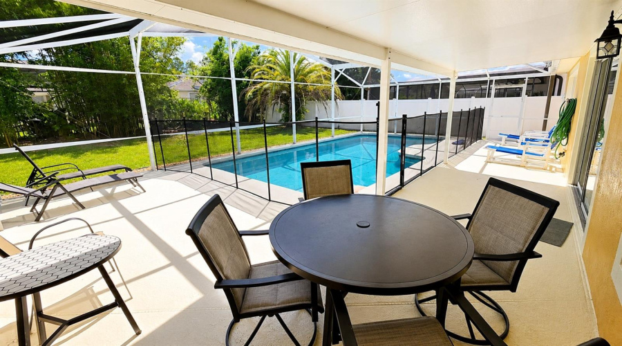 Davenport, Florida 33897, 5 Bedroom Bedrooms, ,3 Bathroombathrooms,Residential,For Sale,Belfry,0,Mfrg5116511
