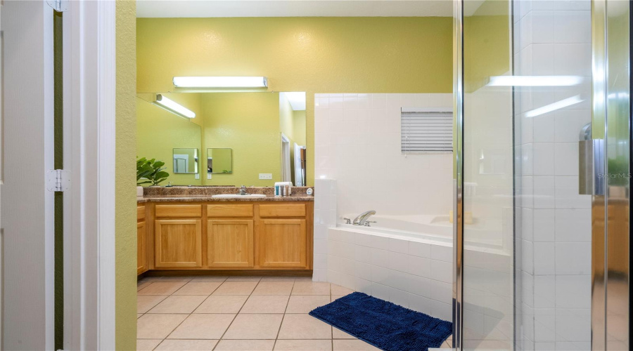 Kissimmee, Florida 34747, 3 Bedroom Bedrooms, ,2 Bathroombathrooms,Residential,For Sale,Treasure Trove,0,Mfro6436613