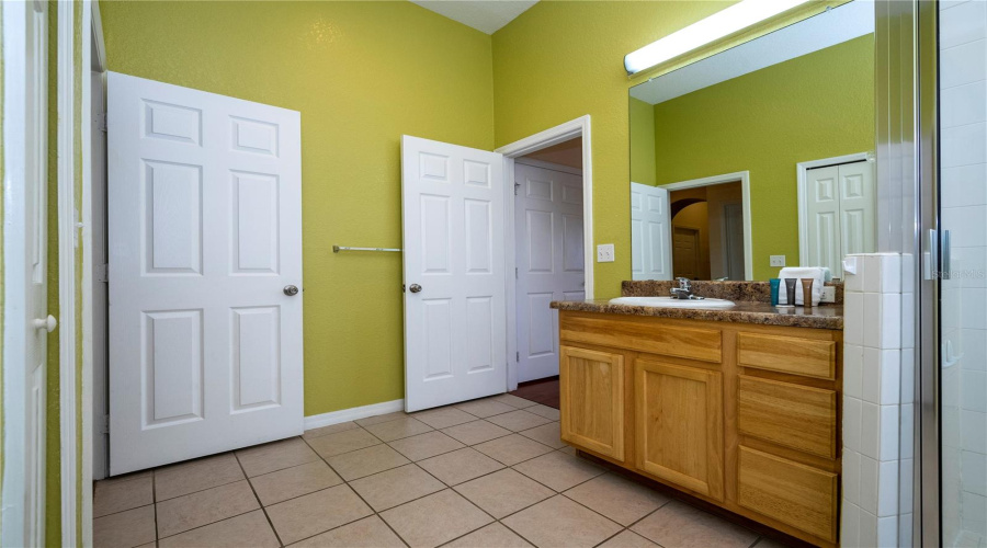 Kissimmee, Florida 34747, 3 Bedroom Bedrooms, ,2 Bathroombathrooms,Residential,For Sale,Treasure Trove,0,Mfro6436613