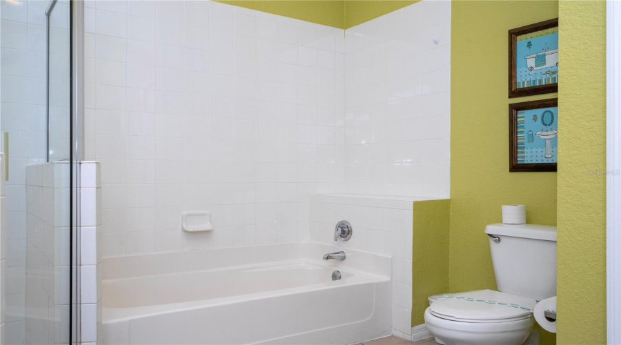 Kissimmee, Florida 34747, 3 Bedroom Bedrooms, ,2 Bathroombathrooms,Residential,For Sale,Treasure Trove,0,Mfro6436613