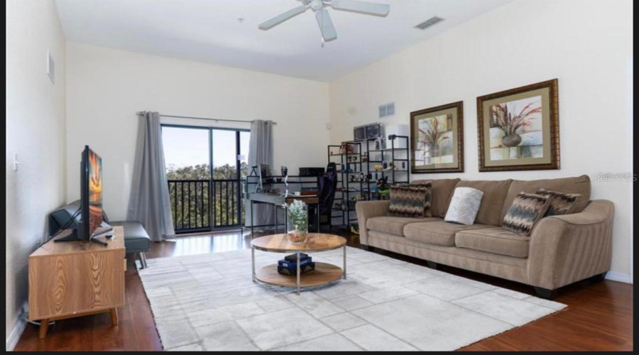 Kissimmee, Florida 34747, 3 Bedroom Bedrooms, ,2 Bathroombathrooms,Residential,For Sale,Treasure Trove,0,Mfro6436613