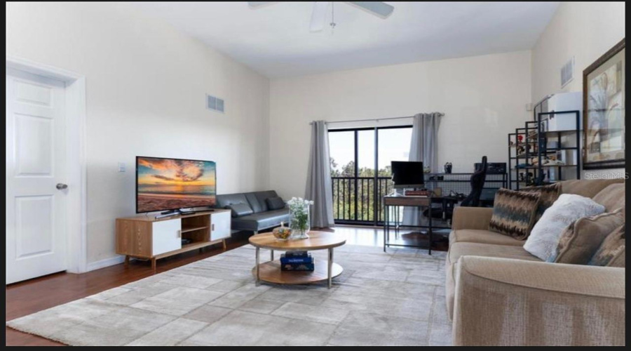Kissimmee, Florida 34747, 3 Bedroom Bedrooms, ,2 Bathroombathrooms,Residential,For Sale,Treasure Trove,0,Mfro6436613