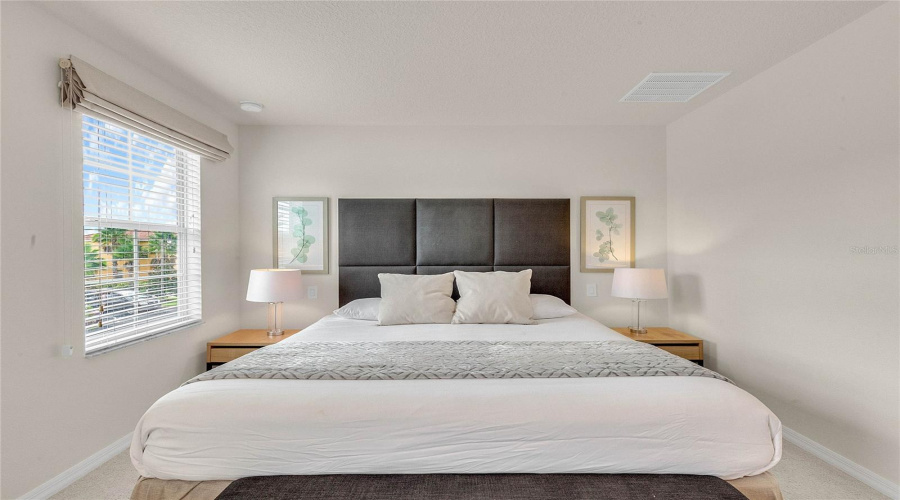 Kissimmee, Florida 34747, 2 Bedroom Bedrooms, ,2 Bathroombathrooms,Residential,For Sale,Bird Of Paradise,0,Mfro6436878
