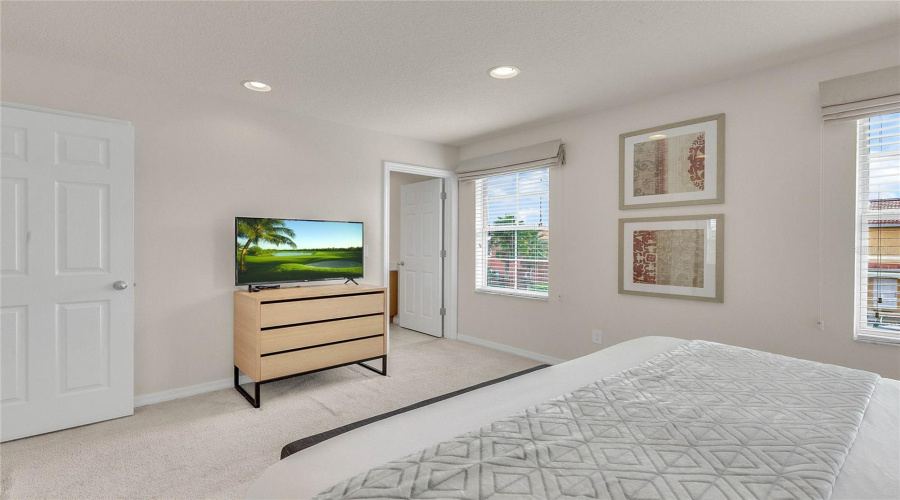 Kissimmee, Florida 34747, 2 Bedroom Bedrooms, ,2 Bathroombathrooms,Residential,For Sale,Bird Of Paradise,0,Mfro6436878