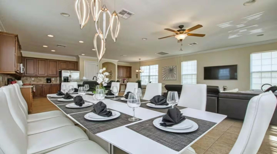 Kissimmee, Florida 34747, 5 Bedroom Bedrooms, ,5 Bathroombathrooms,Residential,For Sale,Loxahatchee,0,Mfro6437021