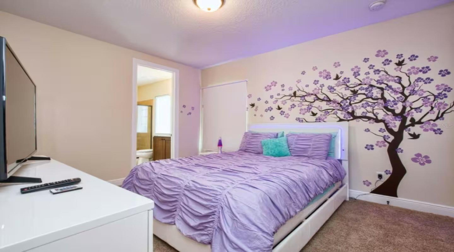 Kissimmee, Florida 34747, 5 Bedroom Bedrooms, ,5 Bathroombathrooms,Residential,For Sale,Loxahatchee,0,Mfro6437021