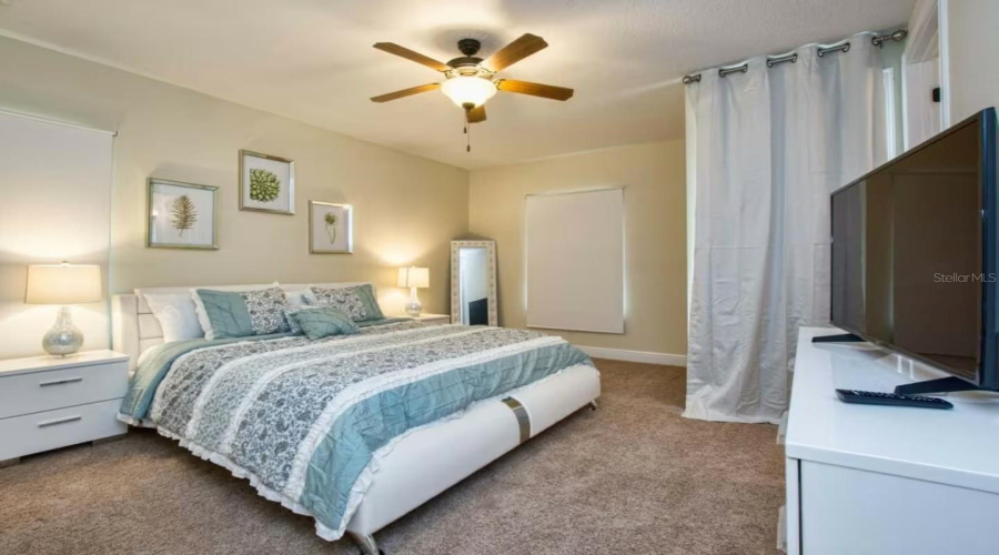 Kissimmee, Florida 34747, 5 Bedroom Bedrooms, ,5 Bathroombathrooms,Residential,For Sale,Loxahatchee,0,Mfro6437021