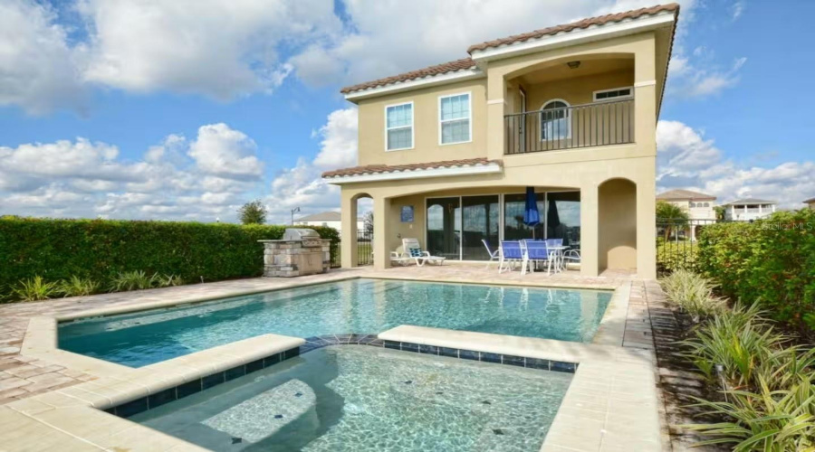 Kissimmee, Florida 34747, 5 Bedroom Bedrooms, ,5 Bathroombathrooms,Residential,For Sale,Loxahatchee,0,Mfro6437021