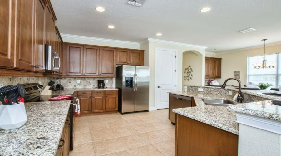 Kissimmee, Florida 34747, 5 Bedroom Bedrooms, ,5 Bathroombathrooms,Residential,For Sale,Loxahatchee,0,Mfro6437021