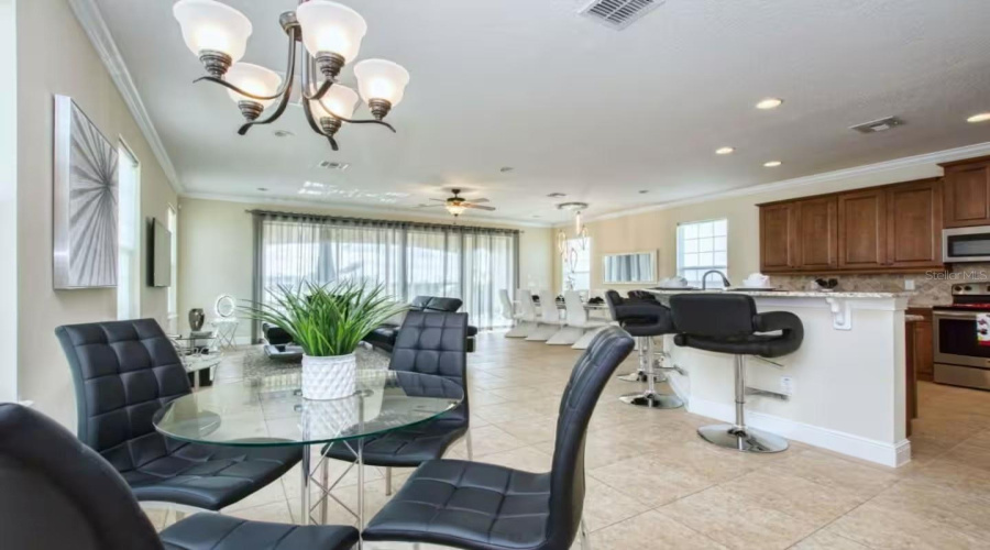 Kissimmee, Florida 34747, 5 Bedroom Bedrooms, ,5 Bathroombathrooms,Residential,For Sale,Loxahatchee,0,Mfro6437021