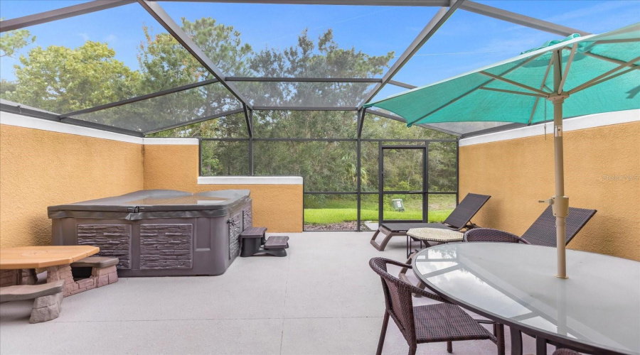 Kissimmee, Florida 34747, 2 Bedroom Bedrooms, ,2 Bathroombathrooms,Residential,For Sale,Yellow Lantana,0,Mfro6437112