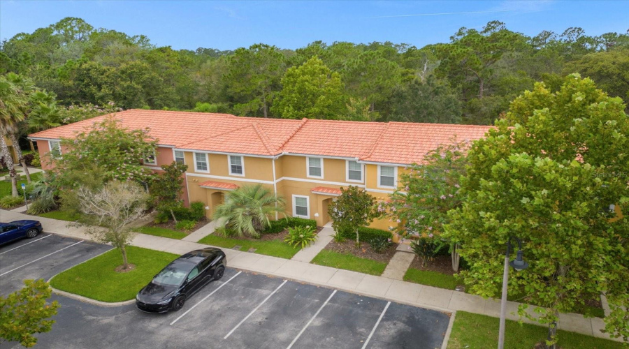 Kissimmee, Florida 34747, 2 Bedroom Bedrooms, ,2 Bathroombathrooms,Residential,For Sale,Yellow Lantana,0,Mfro6437112