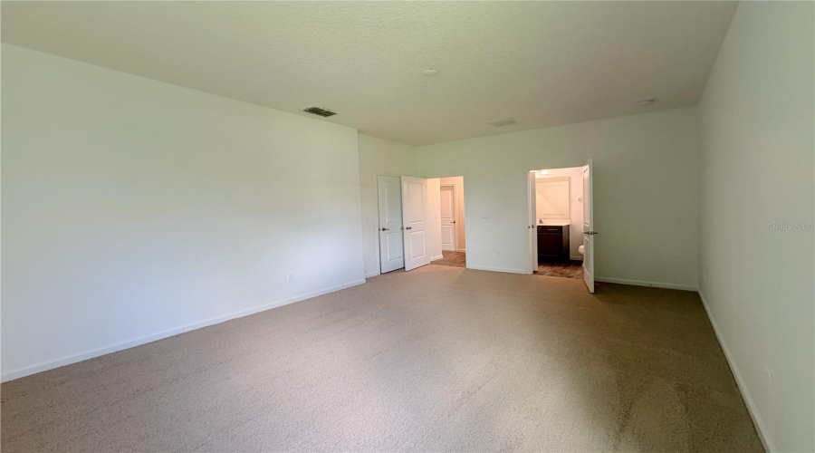 Davenport, Florida 33837, 4 Bedroom Bedrooms, ,3 Bathroombathrooms,Residential,For Sale,Yorkdale,0,Mfro6437253