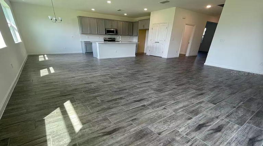Davenport, Florida 33837, 4 Bedroom Bedrooms, ,3 Bathroombathrooms,Residential,For Sale,Yorkdale,0,Mfro6437253