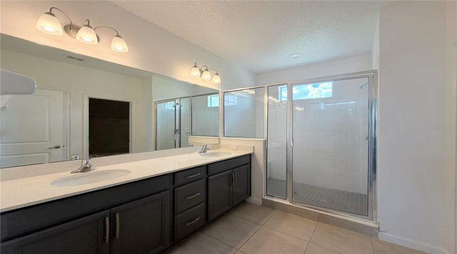 Davenport, Florida 33837, 4 Bedroom Bedrooms, ,3 Bathroombathrooms,Residential,For Sale,Yorkdale,0,Mfro6437253