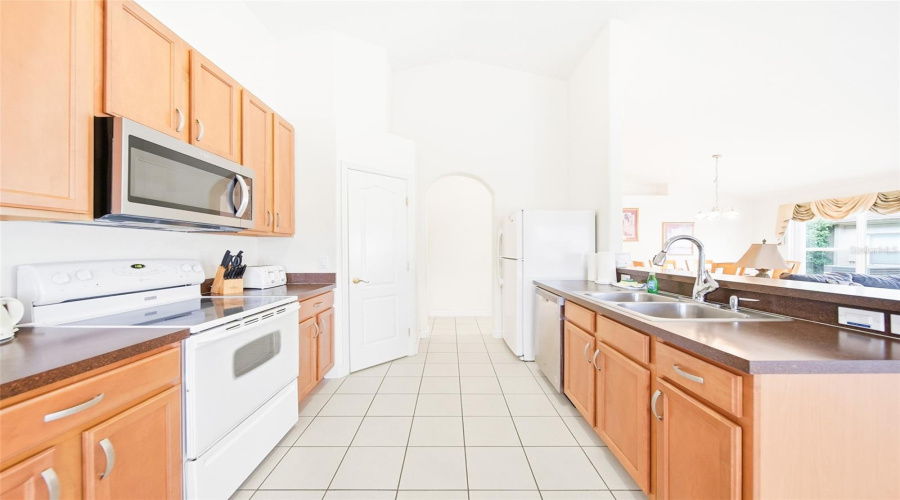 Davenport, Florida 33897, 4 Bedroom Bedrooms, ,3 Bathroombathrooms,Residential,For Sale,Old Bridge,0,Mfro6411421