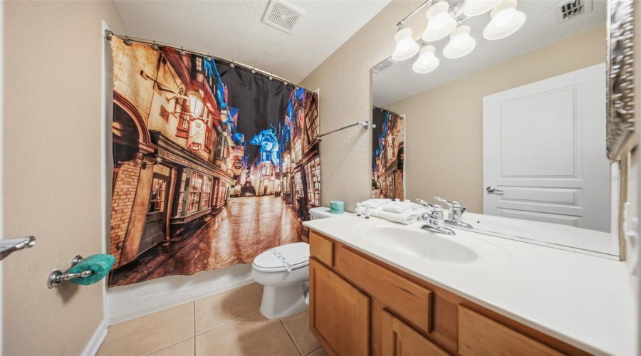 Kissimmee, Florida 34747, 5 Bedroom Bedrooms, ,5 Bathroombathrooms,Residential,For Sale,Archfeld,0,Mfro6383513