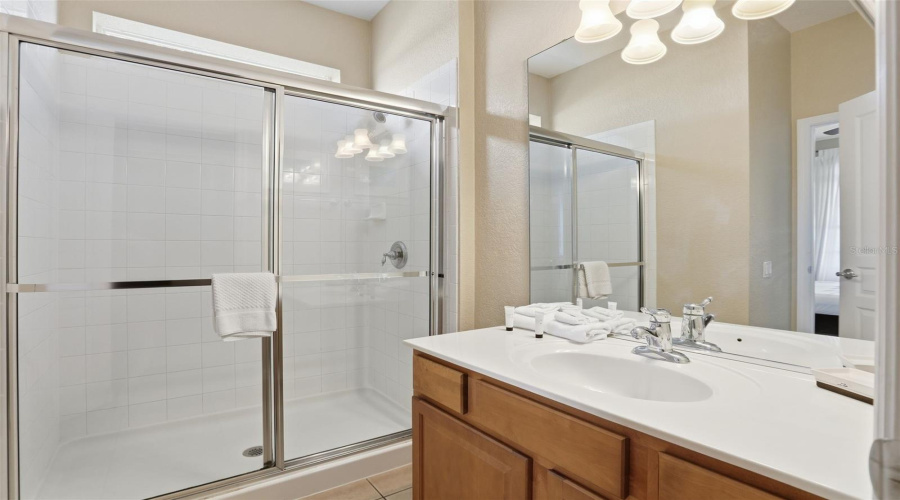 Kissimmee, Florida 34747, 5 Bedroom Bedrooms, ,5 Bathroombathrooms,Residential,For Sale,Archfeld,0,Mfro6383513