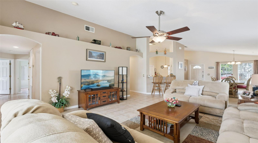 Davenport, Florida 33897, 4 Bedroom Bedrooms, ,2 Bathroombathrooms,Residential,For Sale,Troon Circle,0,Mfrs5147538