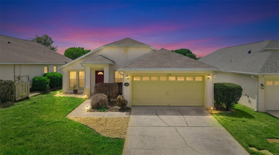Davenport, Florida 33897, 4 Bedroom Bedrooms, ,2 Bathroombathrooms,Residential,For Sale,Troon Circle,0,Mfrs5147538