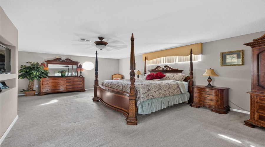 Davenport, Florida 33837, 6 Bedroom Bedrooms, ,5 Bathroombathrooms,Residential,For Sale,Blue Heron,0,Mfrs5156373