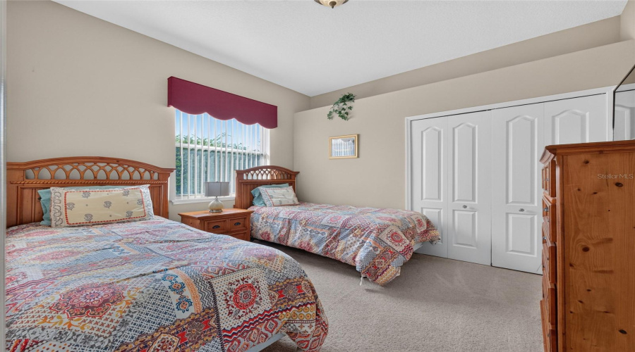 Davenport, Florida 33837, 6 Bedroom Bedrooms, ,5 Bathroombathrooms,Residential,For Sale,Blue Heron,0,Mfrs5156373