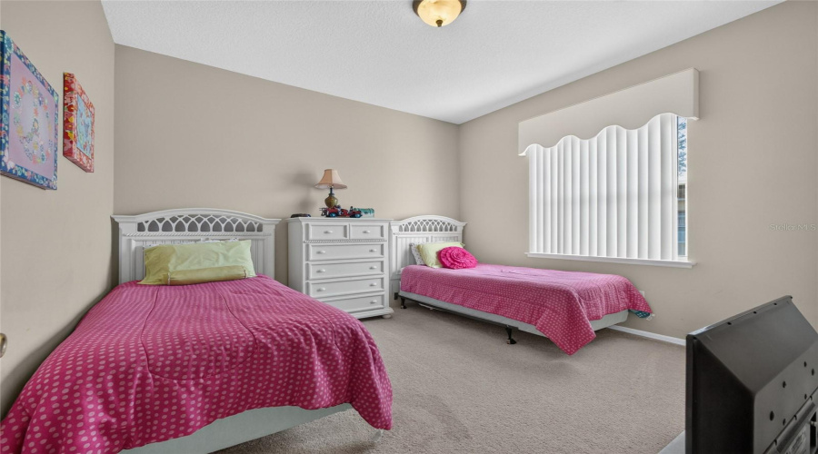 Davenport, Florida 33837, 6 Bedroom Bedrooms, ,5 Bathroombathrooms,Residential,For Sale,Blue Heron,0,Mfrs5156373